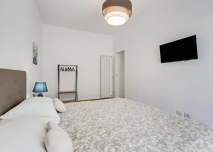 Apartment Vatican With 2 Bathrooms And Terrace *