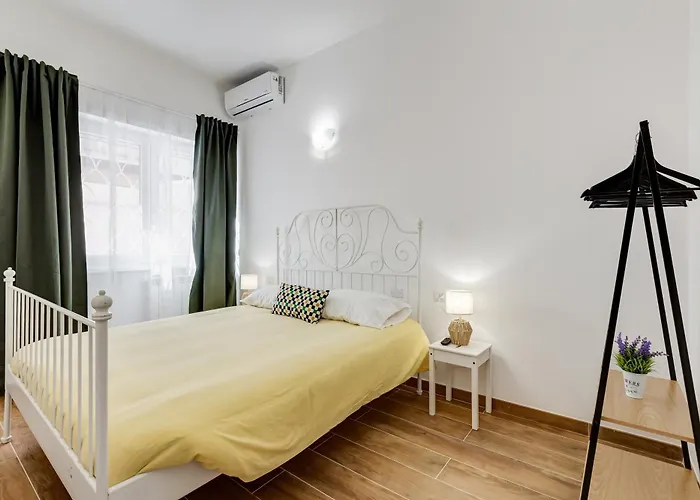 Apartment Vatican With 2 Bathrooms And Terrace