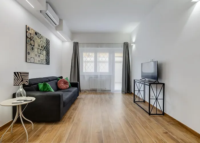 Apartment Vatican With 2 Bathrooms And Terrace *
