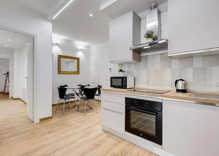 Apartment Vatican With 2 Bathrooms And Terrace *